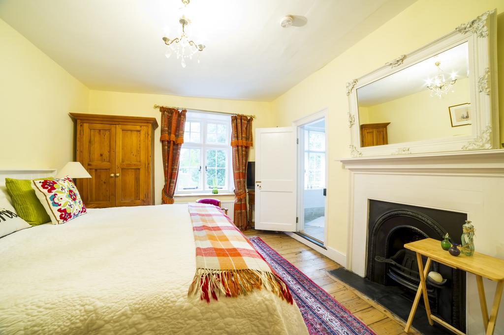 Molland Manor House Bed & Breakfast Sandwich Ngoại thất bức ảnh