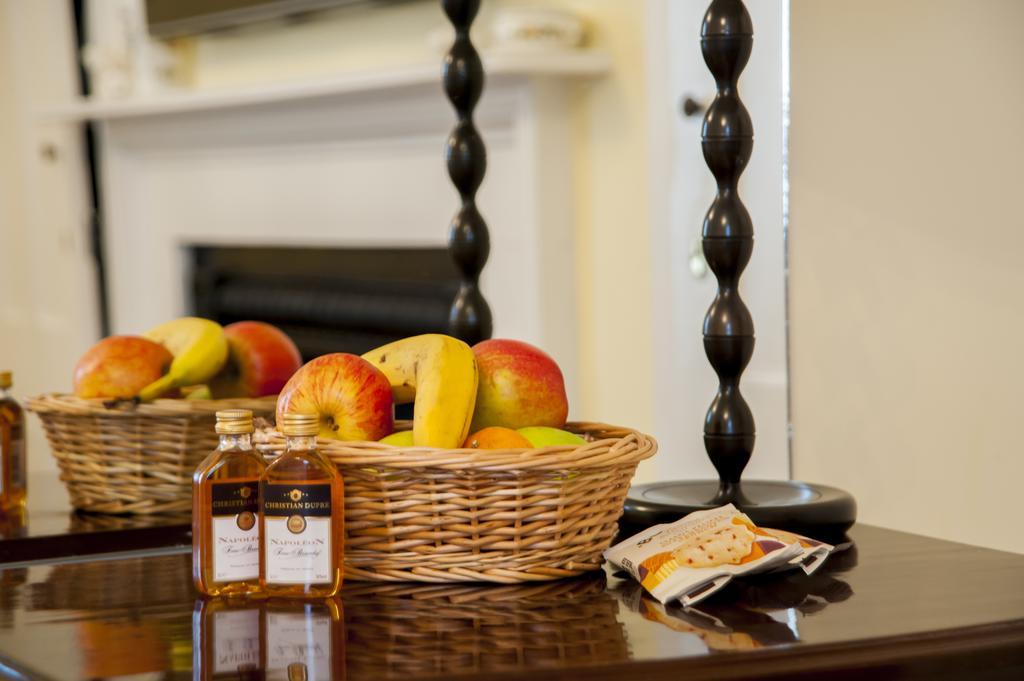 Molland Manor House Bed & Breakfast Sandwich Ngoại thất bức ảnh